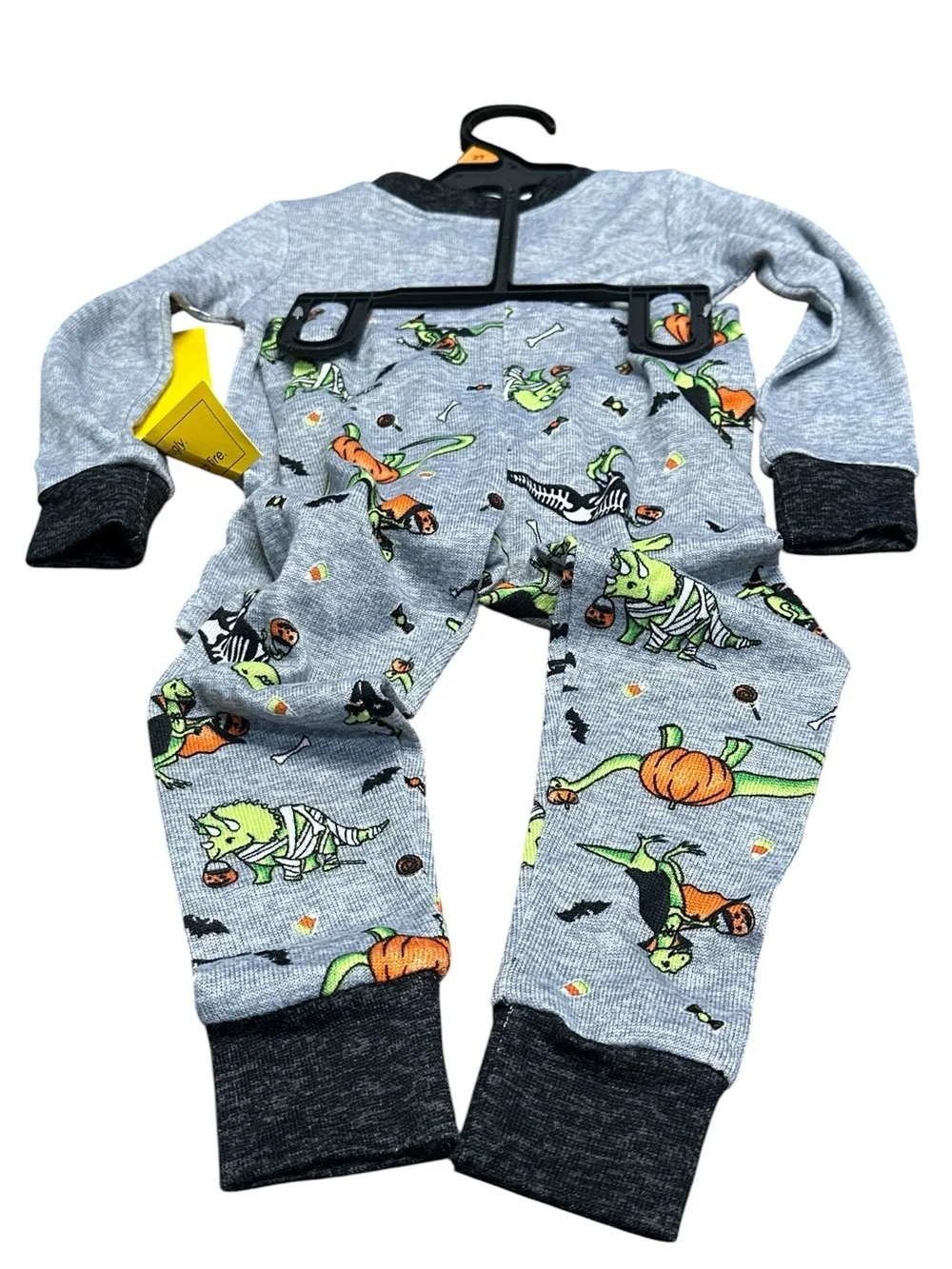 NWT Trick or Treat Sleep Glow in the Dark Spookysaurus Dinosaur Pajama Set Gray